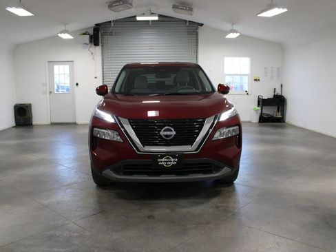 Used 2023 Nissan Rogue SV AWD/4WD image 3
