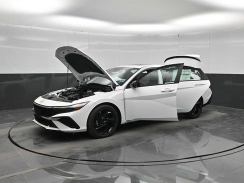 New 2026 Hyundai Elantra SEL Sport FWD image 45