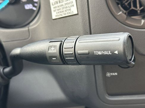 Used 2025 Ford E-350 and Econoline 350 Super Duty w/ Power Equipment Group image 29