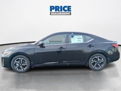 New 2025 Nissan Sentra SV FWD image 8