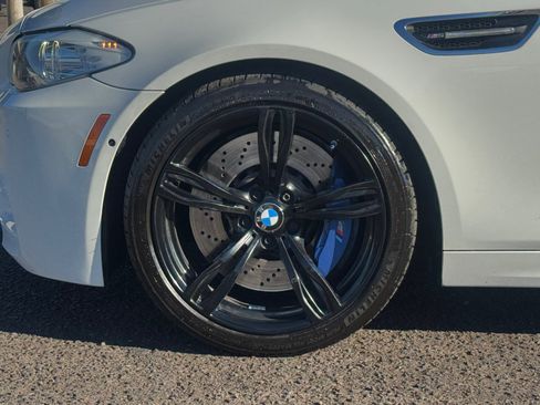 Used 2013 BMW M5 image 11