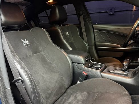 Used 2020 Dodge Charger Scat Pack w/ Dynamics Package RWD image 11