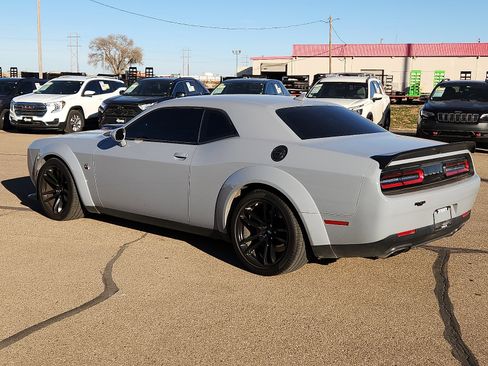 Used 2022 Dodge Challenger R/T Scat Pack image 3