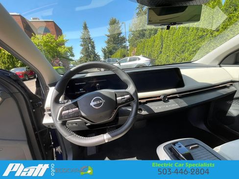 Used 2023 Nissan Ariya FWD image 33