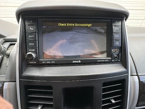 Used 2010 Dodge Grand Caravan SXT image 30