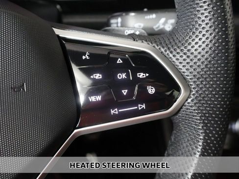 Used 2024 Volkswagen Jetta GLI Autobahn FWD image 9