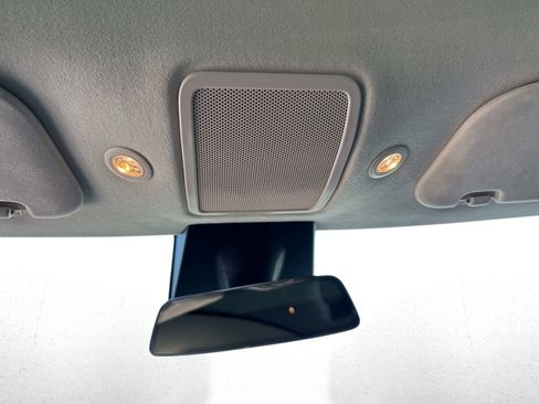 Used 2019 Tesla Model S Long Range image 26