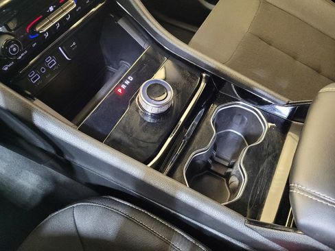 Used 2023 Jeep Grand Cherokee Laredo image 26