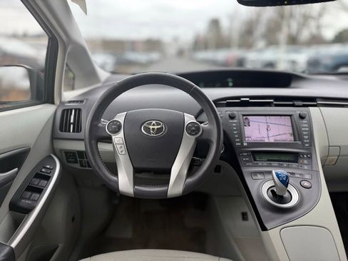 Used 2010 Toyota Prius Five image 24