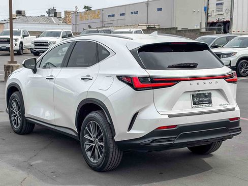 Used 2024 Lexus NX 350h AWD image 2