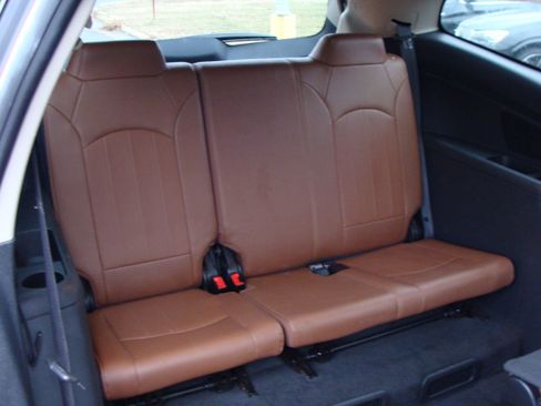 Used 2017 Chevrolet Traverse Premier image 30