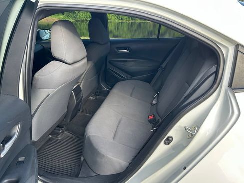 Used 2021 Toyota Corolla LE FWD image 14