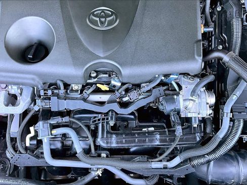 Used 2025 Toyota Grand Highlander AWD Hybrid image 32