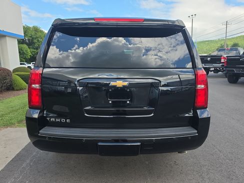 Used 2019 Chevrolet Tahoe LT w/ LT Signature Package AWD/4WD image 4