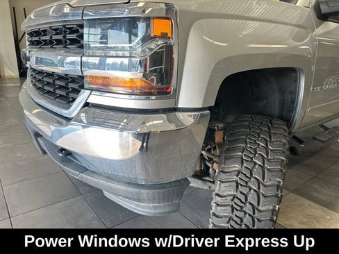 Used 2017 Chevrolet Silverado 1500 LT AWD/4WD image 14