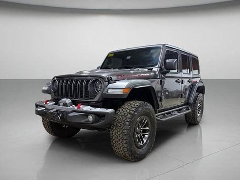 Used 2024 Jeep Wrangler Unlimited Rubicon w/ XTREMEE 35" Tire Package AWD/4WD image 7