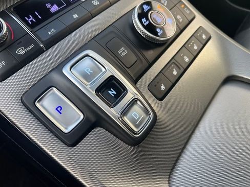 Used 2021 Hyundai Palisade Calligraphy image 18