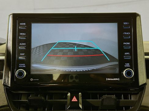 Used 2022 Toyota Corolla LE image 24