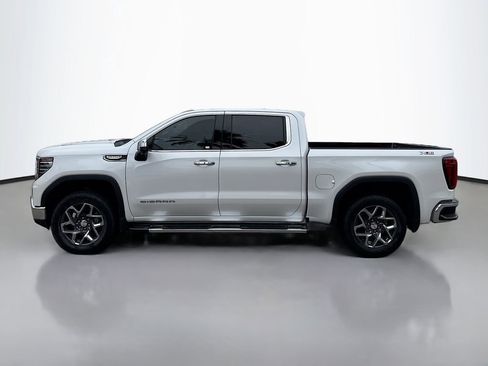 Used 2023 GMC Sierra 1500 SLT AWD/4WD image 4