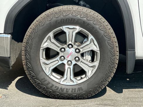 Certified 2021 GMC Sierra 1500 SLT w/ X31 Off-Road Package image 26