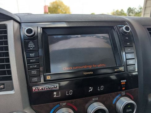 Used 2010 Toyota Tundra Limited image 13