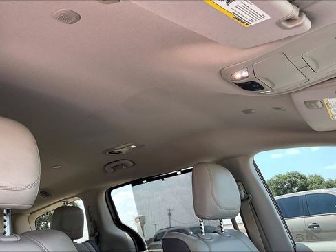 Certified 2019 Chrysler Pacifica Touring-L Plus FWD image 28