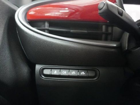 New 2024 FIAT 500 e (RED) image 17