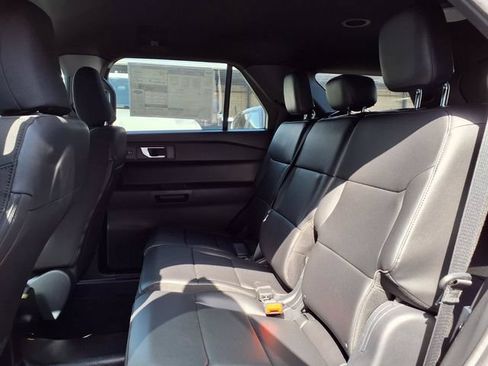 New 2025 Ford Explorer 4WD Police Interceptor image 7