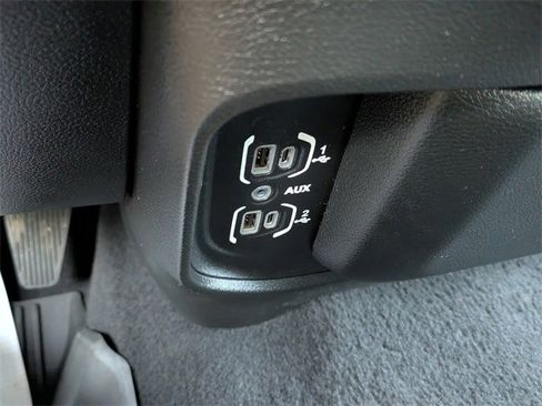 Used 2022 RAM 2500 Big Horn w/ Cold Weather Group image 21