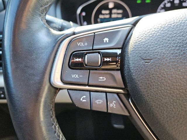 Used 2018 Honda Accord Touring image 24