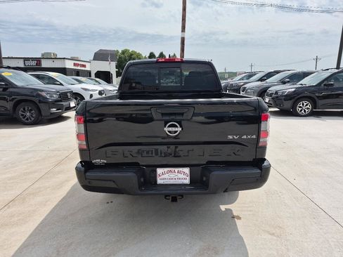 Used 2022 Nissan Frontier SV AWD/4WD image 7