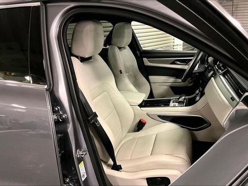 Certified 2025 Jaguar F-PACE R-Dynamic S image 6