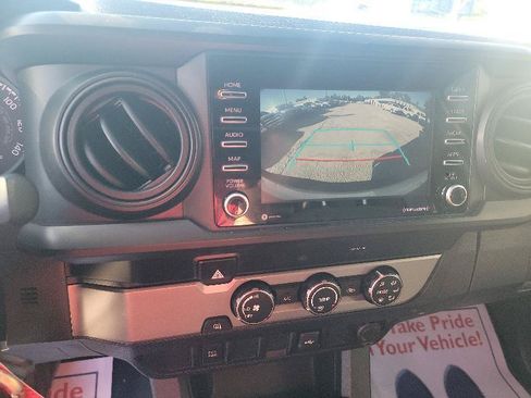 Used 2022 Toyota Tacoma SR RWD image 16