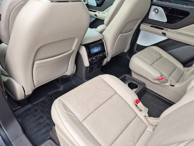 Used 2024 Lincoln Aviator Reserve w/ Equipment Group 201A AWD/4WD image 28