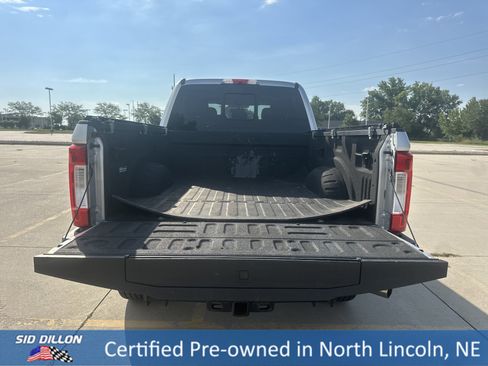 Used 2019 Ford F250 Lariat w/ Chrome Package image 11