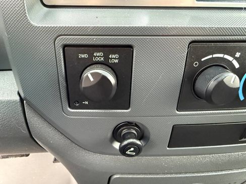 Used 2008 Dodge Ram 1500 Truck SLT image 22