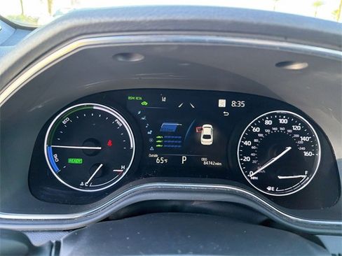 Used 2022 Toyota Avalon XSE image 12