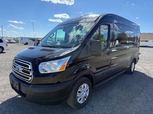 Used 2019 Ford Transit 350 XLT image 7
