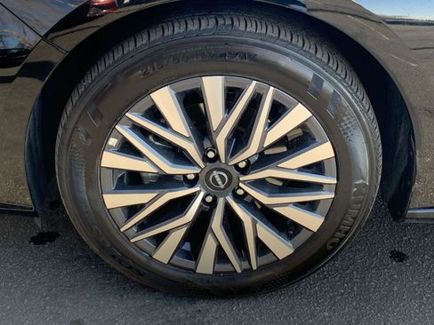 Used 2025 Nissan Altima 2.5 SV image 31