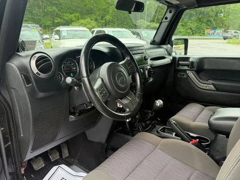 Used 2012 Jeep Wrangler Sport AWD/4WD image 11