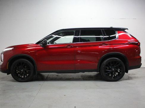 Used 2023 Mitsubishi Outlander SEL image 4