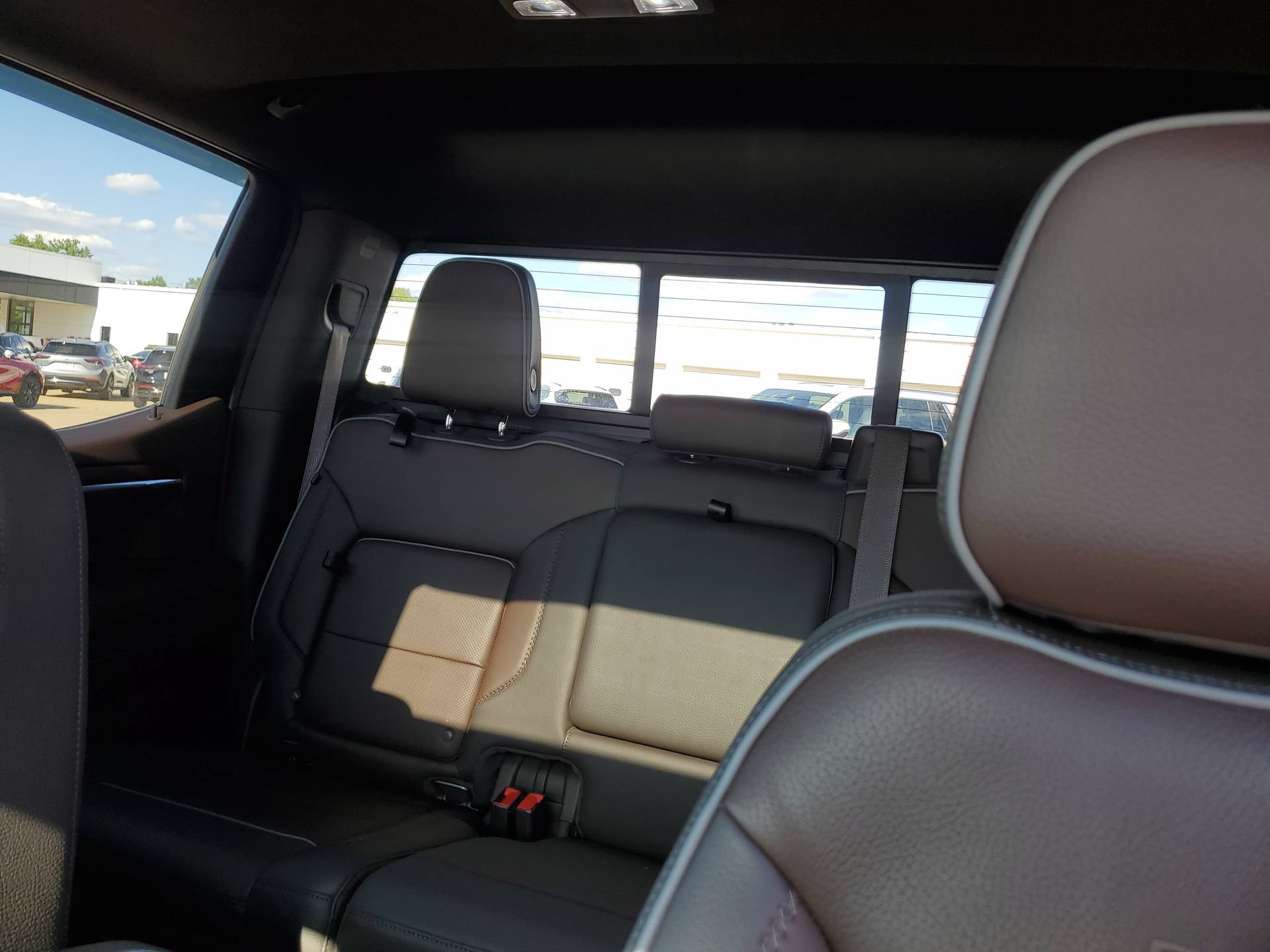 Used 2023 GMC Sierra 1500 Denali w/ Denali Reserve Package AWD/4WD image 29