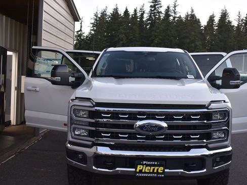 New 2025 Ford F350 Lariat w/ Lariat Ultimate Package image 22