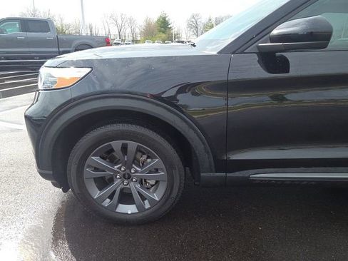 Used 2023 Ford Explorer XLT w/ Equipment Group 202A image 17