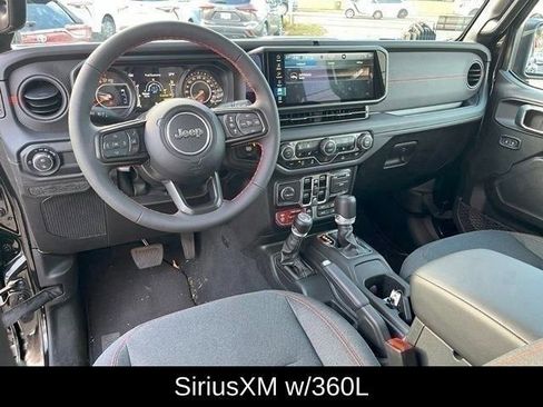 Used 2024 Jeep Gladiator Rubicon w/ Convenience Group image 5