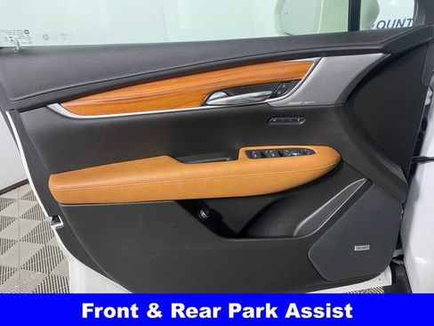 Certified 2020 Cadillac XT5 Premium Luxury w/ LPO, Floor Liner Package image 12