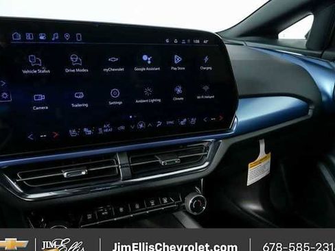New 2026 Chevrolet Equinox EV LT w/ Convenience Package II FWD image 13