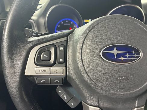 Used 2016 Subaru Legacy 2.5i Premium w/ Moonroof Package AWD/4WD image 17