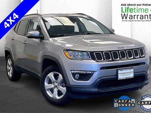 Used 2019 Jeep Compass Latitude image 1