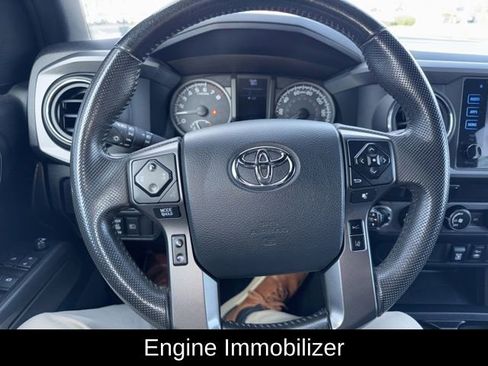 Certified 2019 Toyota Tacoma TRD Sport image 11